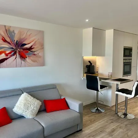 Apartment Holidays Yourhosthelper *