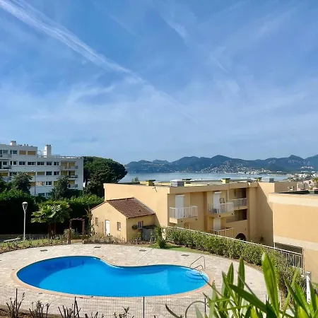 Apartment Holidays Yourhosthelper Cannes