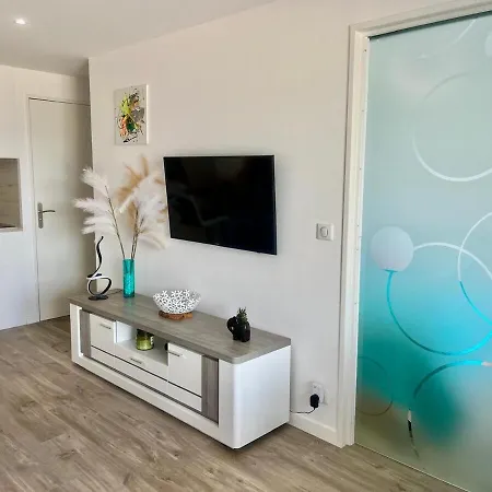 Apartment Holidays Yourhosthelper Cannes