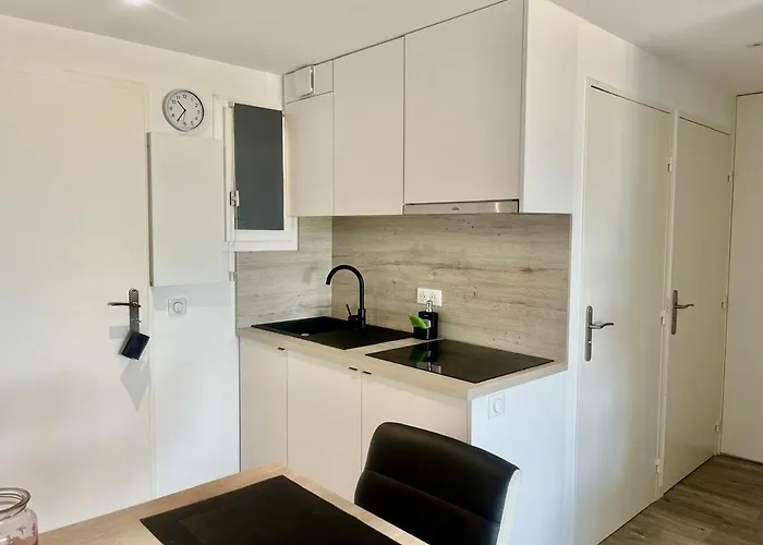 Holidays Yourhosthelper