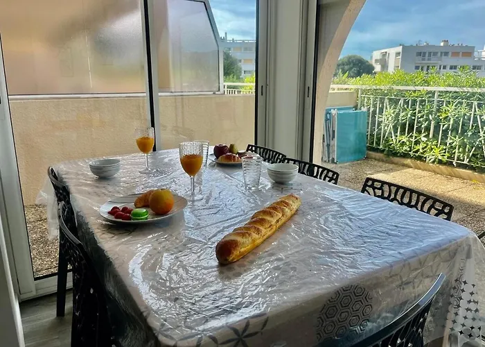 Holidays Yourhosthelper كان